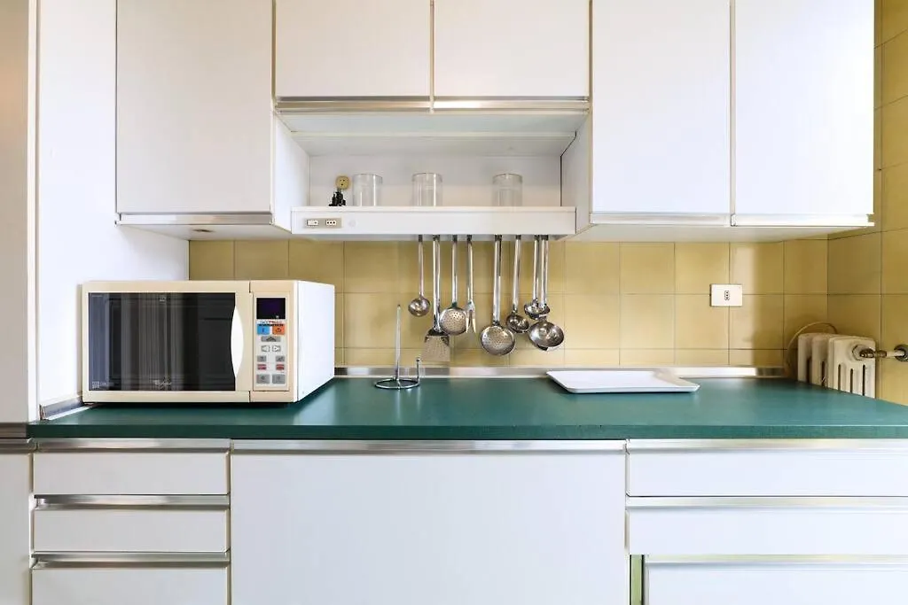 Contempora Apartments - Trilocale P.Le Susa Milan 0*,  Italy